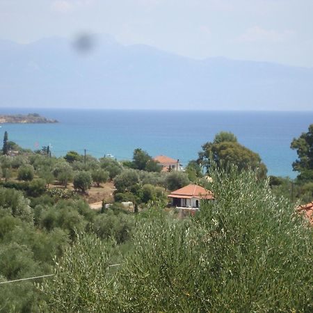 Villa Carisma Livadhakia Exterior photo